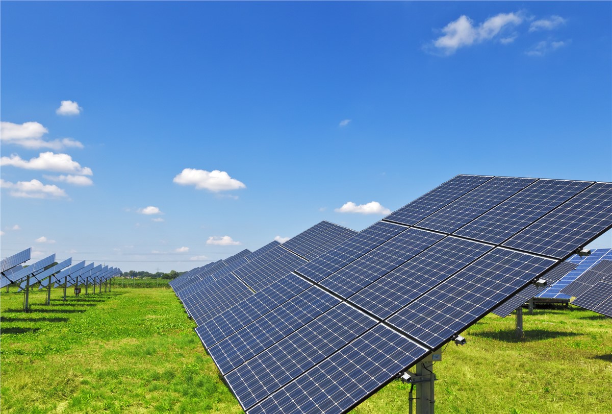 Paineis fotovoltaico.jpg